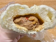 剁椒鲜肉包-食膳公园包子铺(烈士公园店)