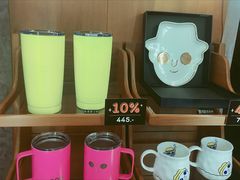 -莓园冰淇淋店