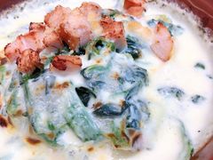 奶香鸡肉焗菠菜-萨莉亚意式餐厅(杭州滨江天街店)