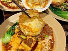 -方铲铲·成都板凳面(滨江银泰店)