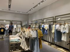 -URBAN REVIVO(佛山南海万达广场店)