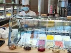 -松山湖凯悦酒店·Café自助餐厅·周末火舞秀表演