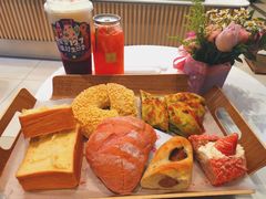 -奈雪的茶(市百一店)