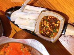 -野山舂·贵州现舂酸汤火锅(鸿通城店)