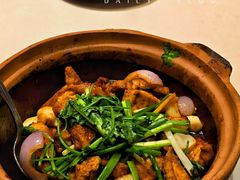 -八府香鸭·啫啫煲(华山路店)