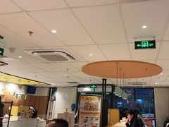 -麦当劳(玉桥中路店)