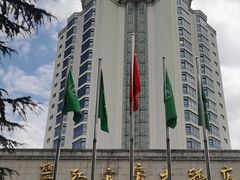 -官房大酒店-玉龙旋宫观景餐厅