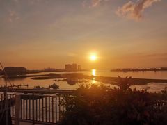 -皇马海口湾海景酒店(万绿园秀英港店)