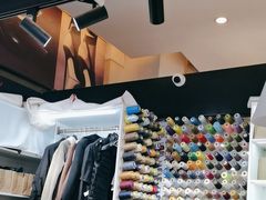 -爱革·奢品·鞋包·衣物·家居(金桥国际商业广场店)