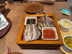 -哈啾嗨·蒙文化主题餐厅(京汉新城店)