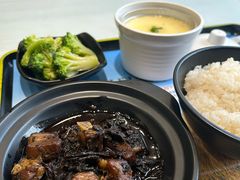 -老娘舅餐厅(黄龙体育中心店)