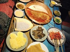 -房子红了鱼豆花重庆老火锅(广厦学院店)