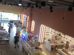 -育才书店(三孝口店)