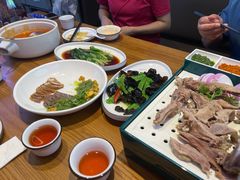 -俭寨大盘鸡·手抓肉·烧烤新疆菜(乌苏路店)