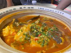 -魏铭鱼头捞饭(晋阳路店)