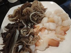 -梅园国际大酒店·自助餐厅(光明港店)