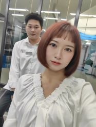 -FRIDAY星期五专业美发沙龙