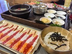 -围炉肉舍•炭烤活鳗•丹东海鲜烤肉(步行街店)