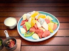 洛奇鲜果沙拉-MR.ROCKY洛奇先生RESTAURANT&BAR(宝安壹方城店)