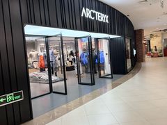 -燕莎奥特莱斯购物中心