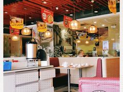 大堂-粤仔湾砂锅粥(广益哥伦布店)