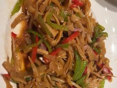 -吴越荣记苏州菜·松鼠桂鱼100%活鱼现做(斜塘老街店)