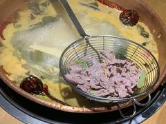 -洱火云南酸菜牛肉火锅(石景山当代商城店)