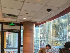 -麦当劳(虹梅路地铁站店)