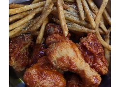 -BHC炸鸡(明洞总店)