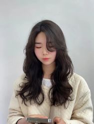 -虫二·专注健康烫染沙龙