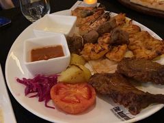 -Efes Turkish & Mediterranean Cuisine 艾菲斯餐厅(陆家嘴店)