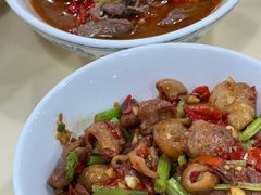 -笨罗卜浏阳菜馆(太平街店)