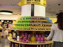 -m豆巧克力世界(上海世茂广场店)