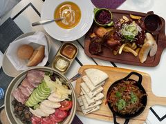 面包篮-小莫餐厅And More Restaurant西餐(北京展览馆店)