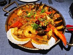 西班牙藏红花海鲜锅-弦月窗LUNETTE BY AMANDA(复兴路店)