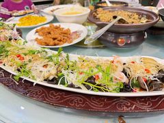 -日月昇渔家菜·海肠捞饭·大连海鲜(星海公园店)