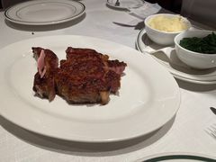 -Wolfgang’s Steakhouse 沃夫冈牛排馆(上海白玉兰广场店)