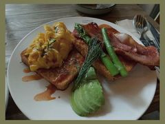 -Common Table · Brunch & Coffee
