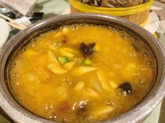 石锅茄汁黄豆蹄筋-金美华轩(东方路齐鲁店)