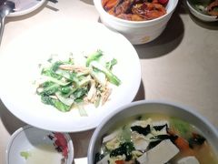 -四小姐的店(泉舜店)