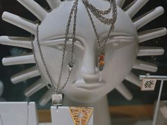 -LADY FAFA(巨鹿路陕西南路路口店)
