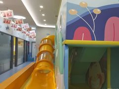 -极橙儿童齿科矫正中心(奥城店)