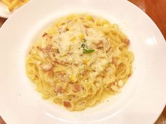 -玛格萝妮比萨屋(四平店)