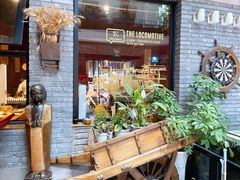 -苹果树下艺术餐厅(宋庄店)