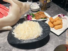 -德天肥牛海鲜火锅(城西银泰店)