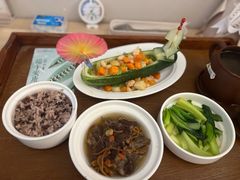 -雪梅月子中心(华侨城店)