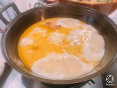 -鲜入围煮花胶鸡海鲜火锅