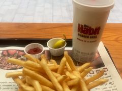 -The Habit Burger Grill 哈比特汉堡(复兴soho店)