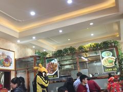 大堂-华盛园卷子王农家菜水库鱼