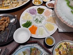 -龙悦湾酒家·八阵鱼生·渔人码头店